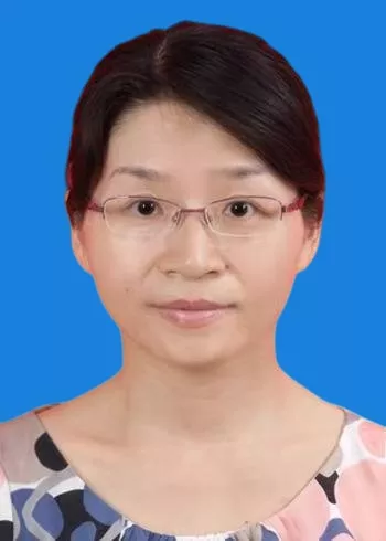 张滢