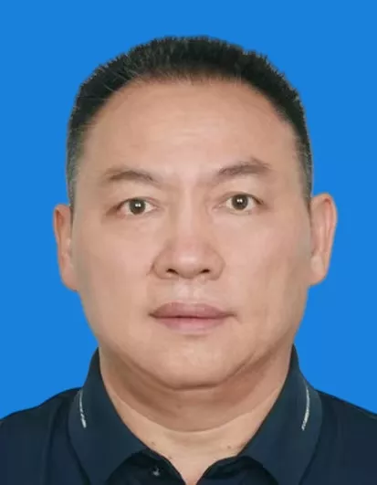 李伯安