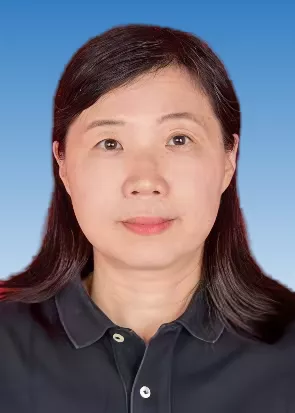 曾郁
