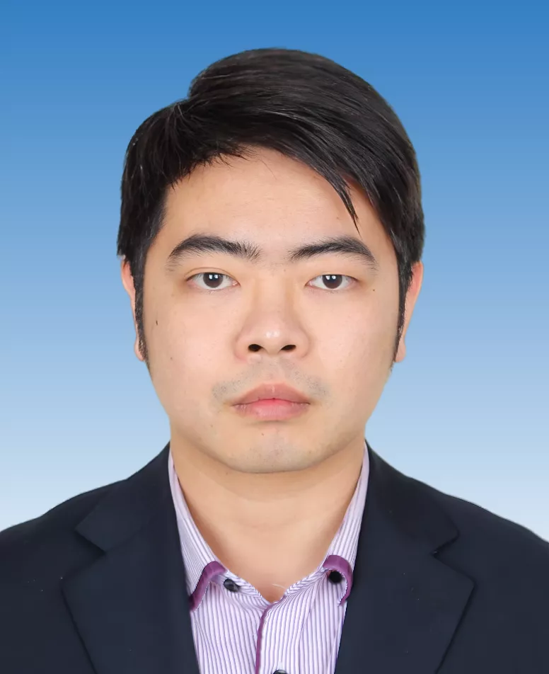 梁伟雄