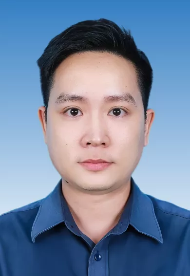 李泽荣